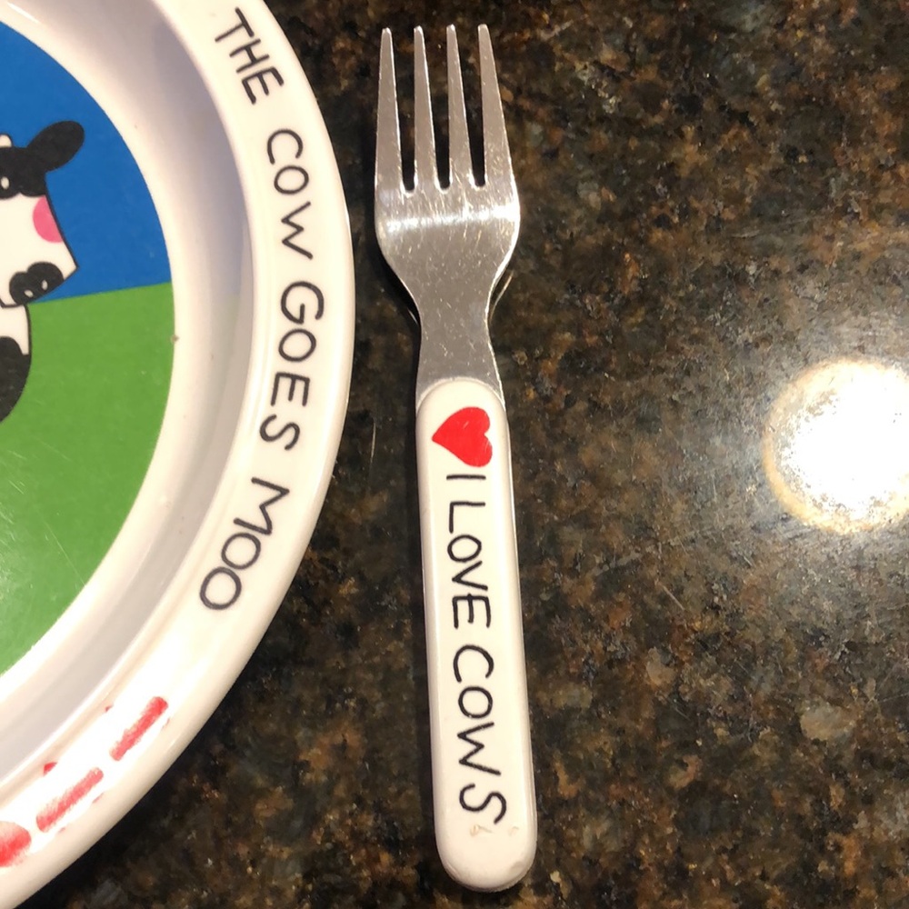 Child’s cow dinnerware - Picture 4 of 5